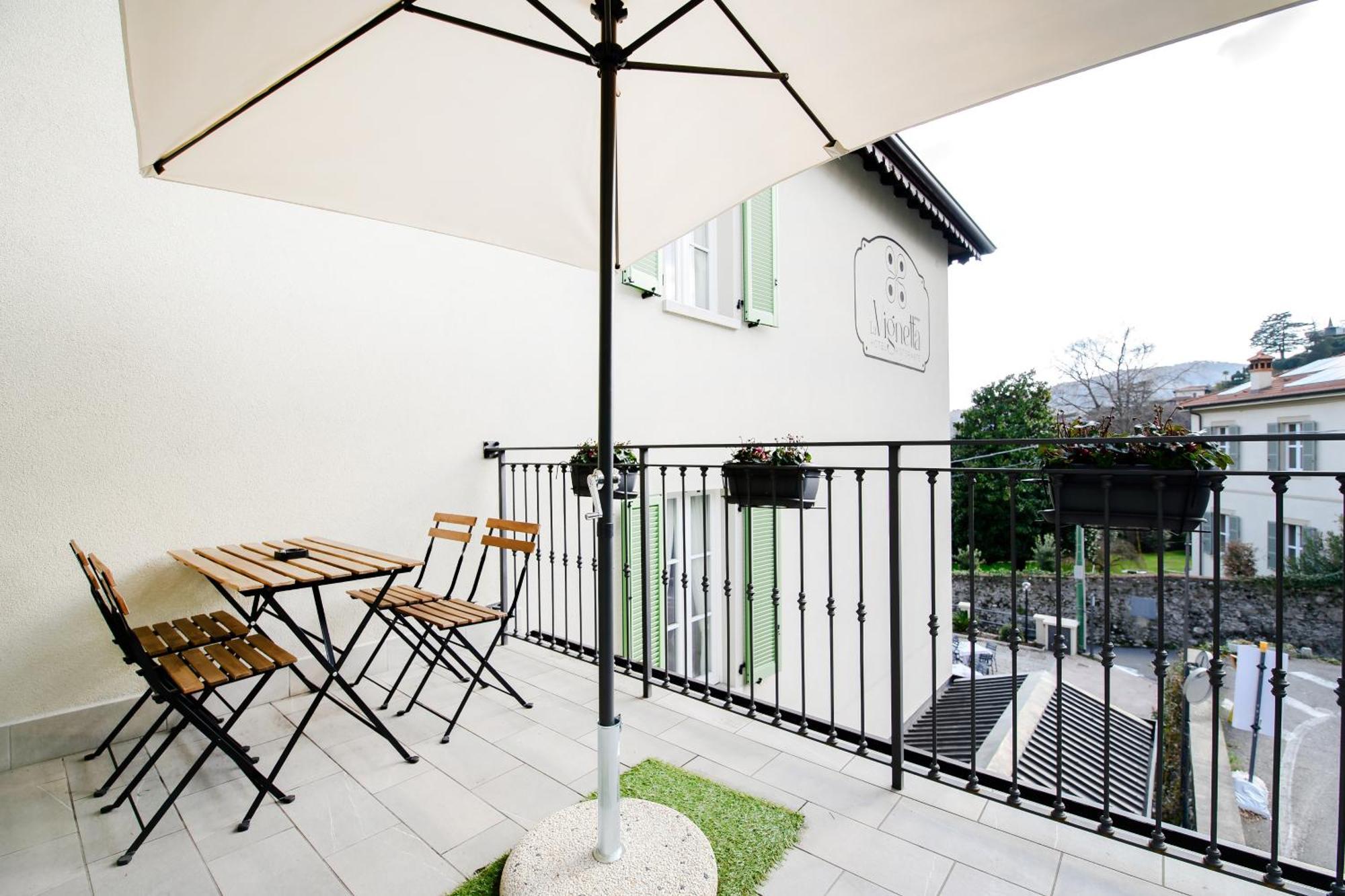Hotel Ristorante La Vignetta 케르노비오 외부 사진